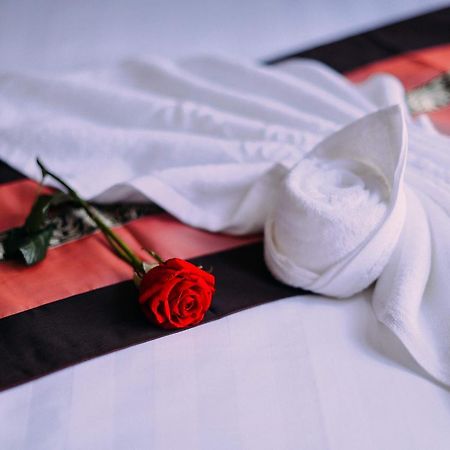 באטאמבנג Sky Palace Boutique Hotel מראה חיצוני תמונה