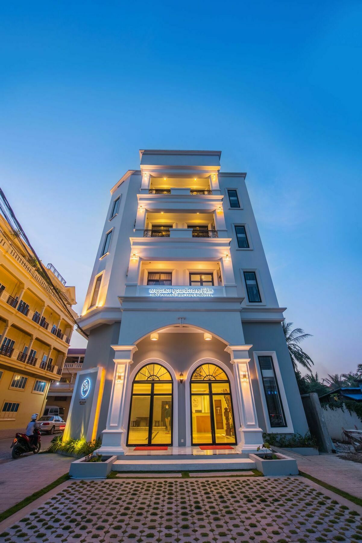 באטאמבנג Sky Palace Boutique Hotel מראה חיצוני תמונה