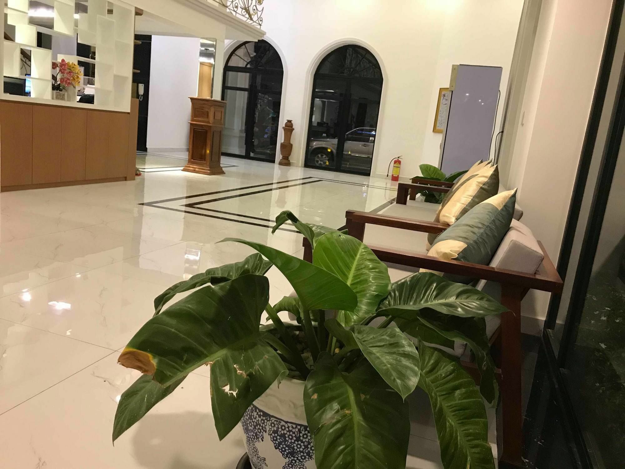 באטאמבנג Sky Palace Boutique Hotel מראה חיצוני תמונה